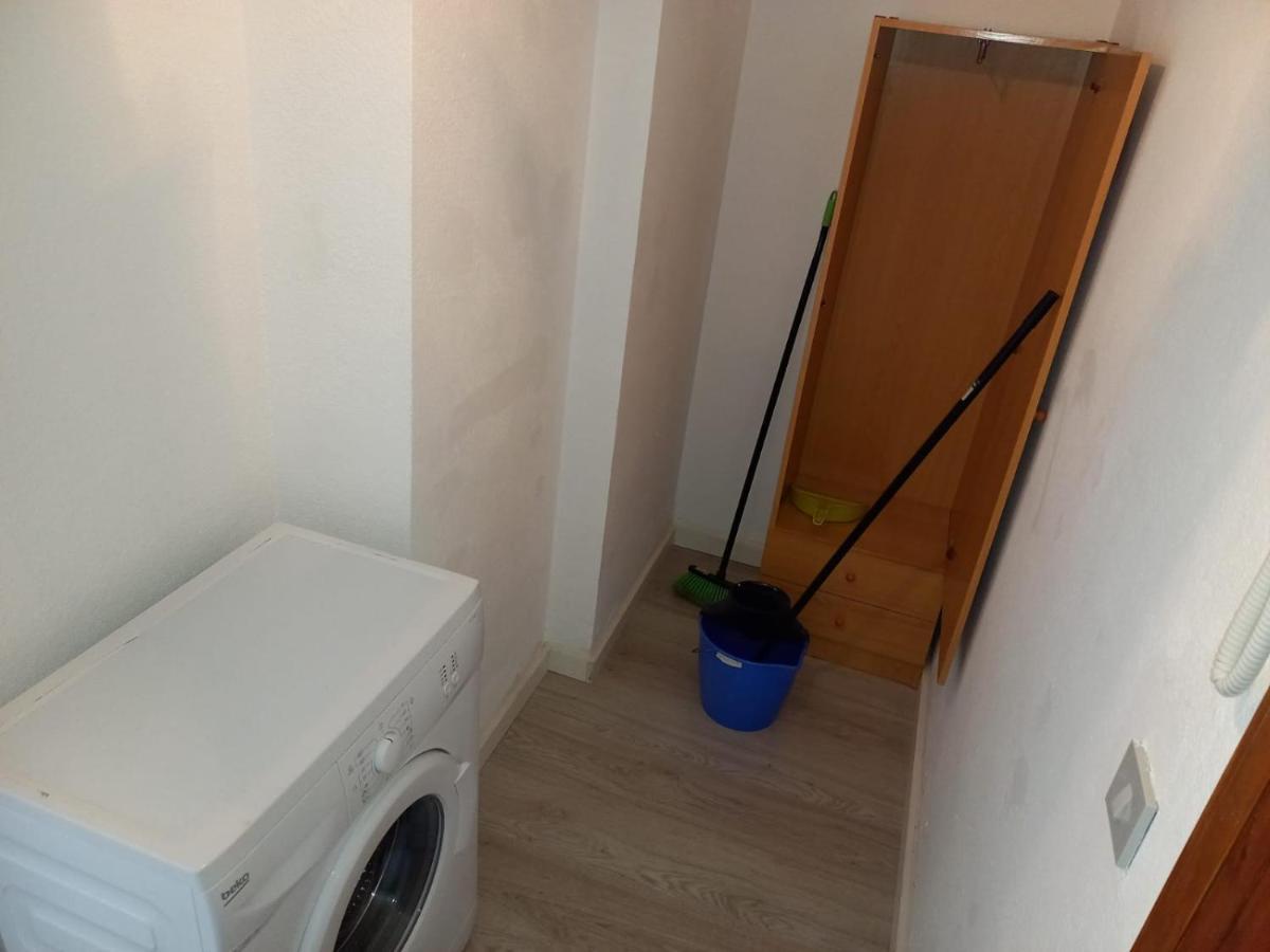 Estudi Amb Vistes Al Canal Apartment Емпуриабрава Екстериор снимка